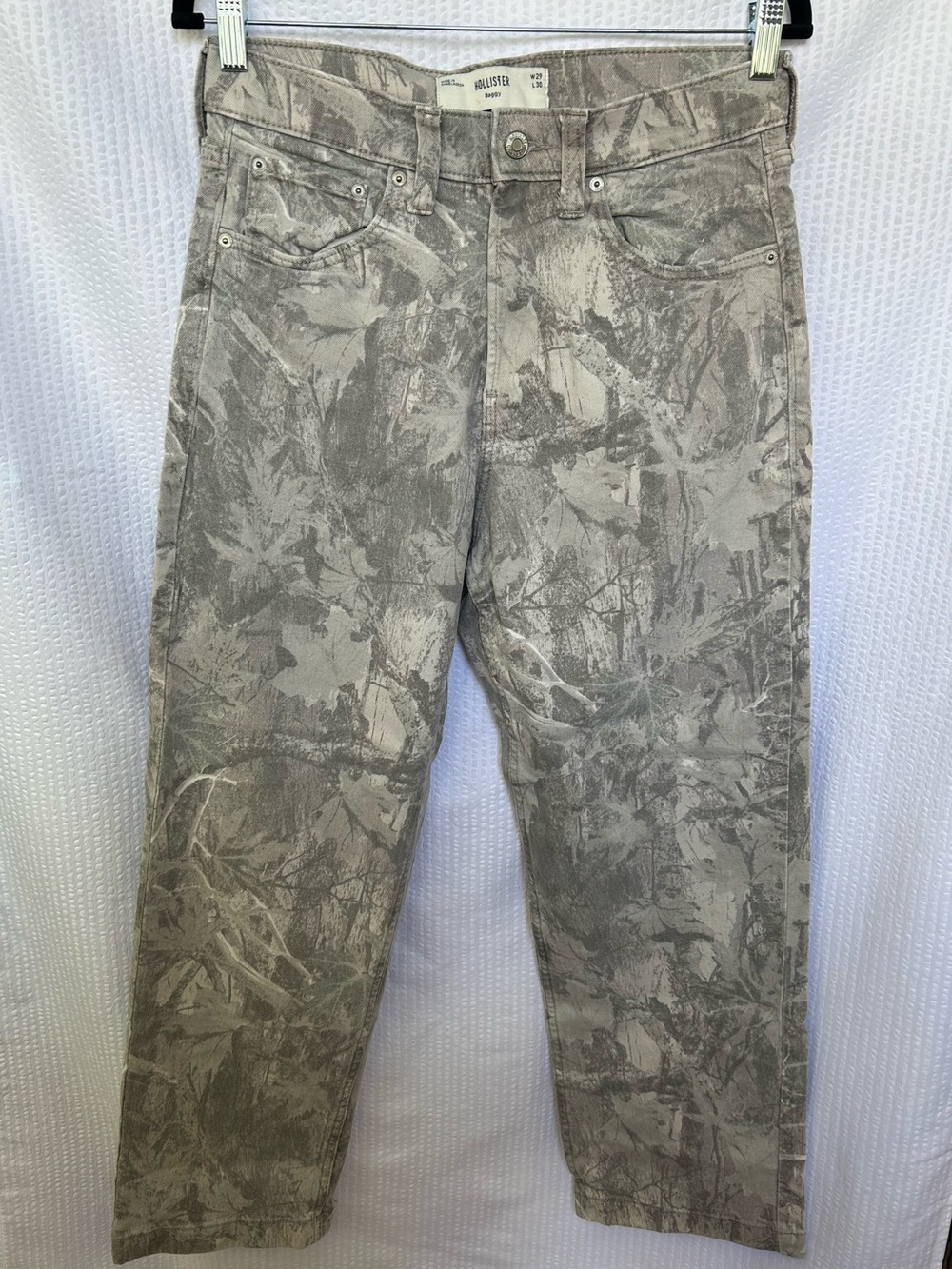 Hollister Gray Camo Tree Print Baggy Jeans Size 29x30